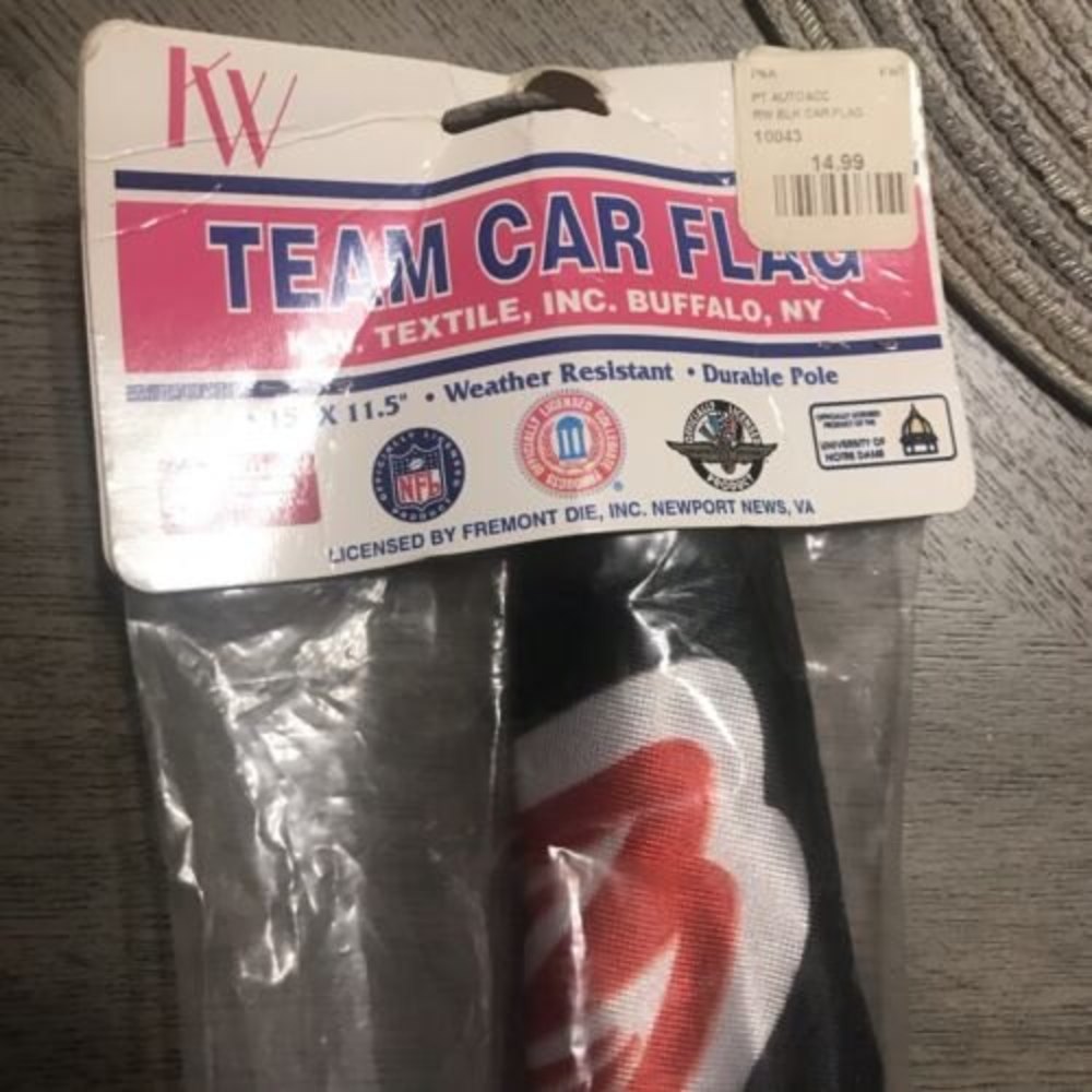 Red Wings Hockey Detroit Team Car Flag 15 X 11.5” Weather Resistant Durable Pole